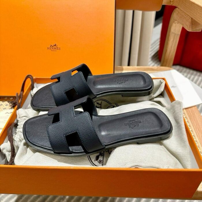 ⁦HERMES SLIPPERS⁩ - الصورة ⁦2⁩