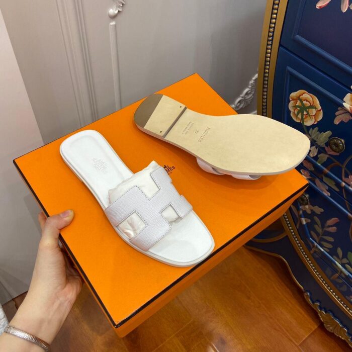 ⁦HERMES SLIPPERS⁩ - الصورة ⁦2⁩