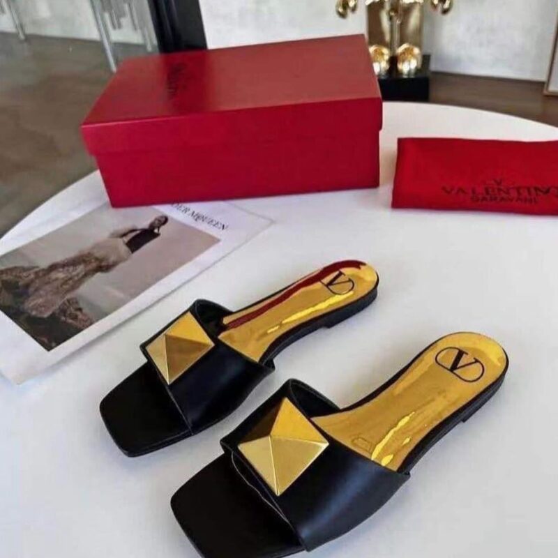 VALENTINO GARAVANI SLIPPERS