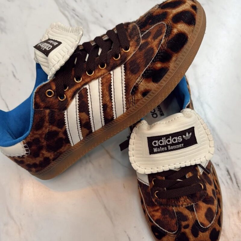 ADIDAS SNEAKERS