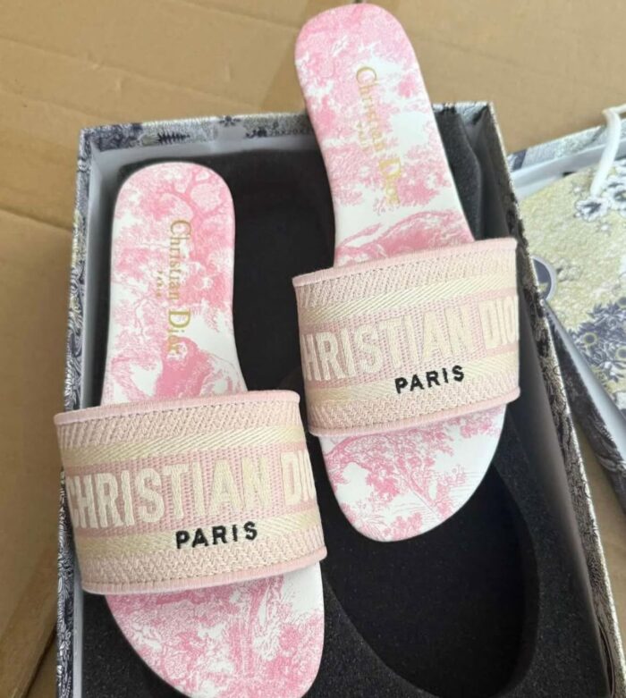 ⁦CHRISTIAN DIOR⁩ - الصورة ⁦3⁩