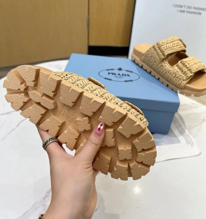 ⁦PRADA SLIDE SANDAL⁩ - الصورة ⁦4⁩
