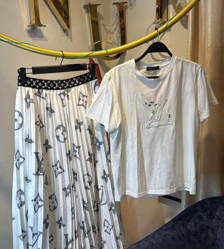 LOUIS VUITTON SET
