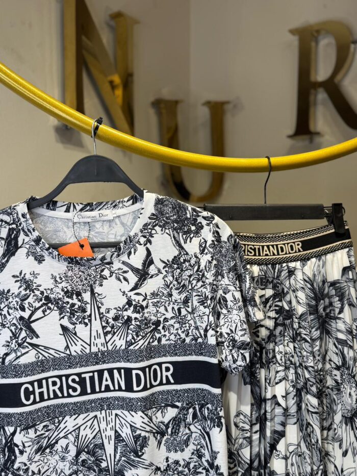 ⁦CHRISTIAN DIOR SET⁩ - الصورة ⁦2⁩