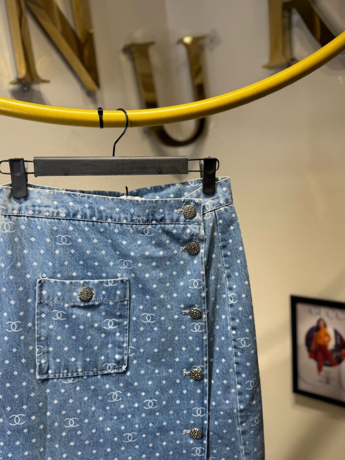 ⁦CHANEL SKIRT⁩ - الصورة ⁦4⁩