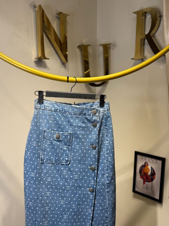 ⁦CHANEL SKIRT⁩ - الصورة ⁦2⁩