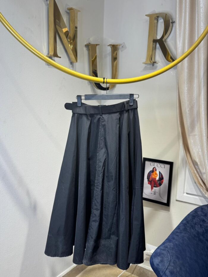⁦PRADA SKIRT⁩ - الصورة ⁦4⁩