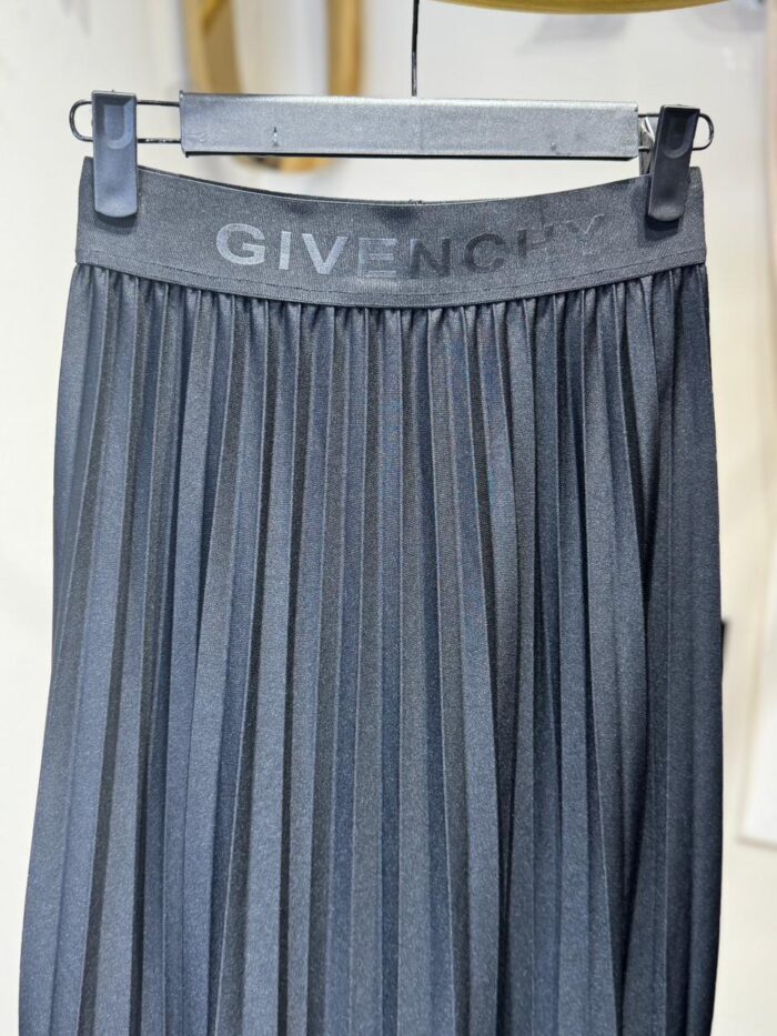 ⁦GIVENCHY SKIRT⁩ - الصورة ⁦3⁩