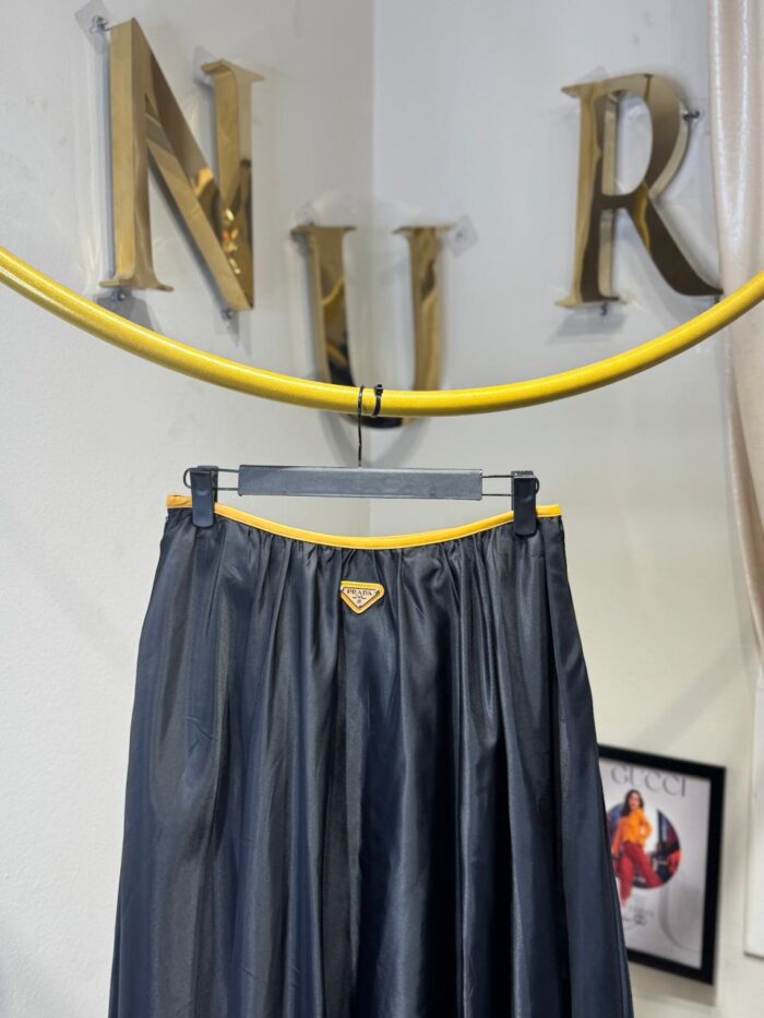 ⁦PRADA SKIRT⁩ - الصورة ⁦2⁩