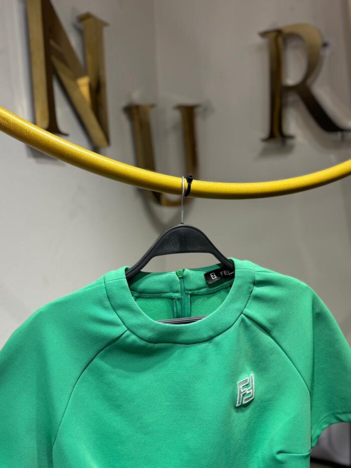 ⁦FENDI T-SHIRT⁩ - الصورة ⁦2⁩
