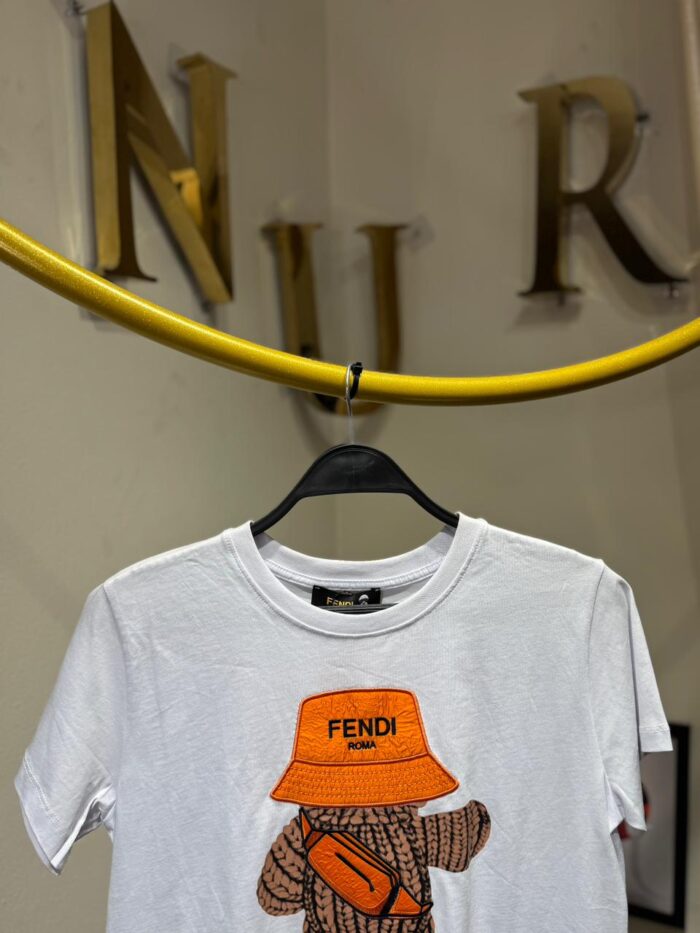 ⁦FENDI T-SHIRT⁩ - الصورة ⁦2⁩