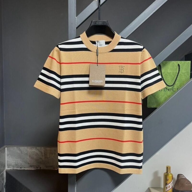 BURBERRY T-SHIRT