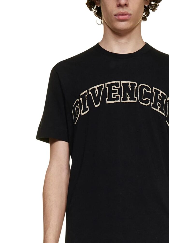 ⁦GIVENCHY T-SHIRT⁩ - الصورة ⁦3⁩