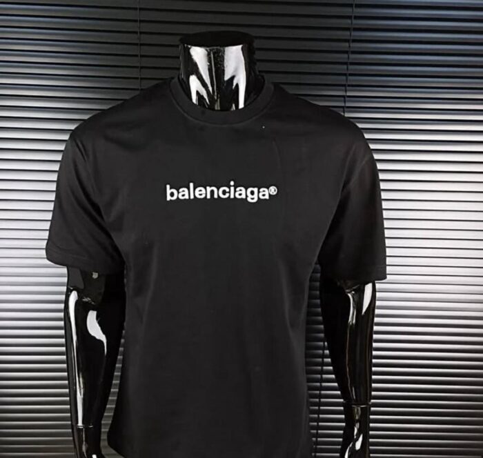 ⁦BALENCIAGA T-SHIRT⁩ - الصورة ⁦3⁩