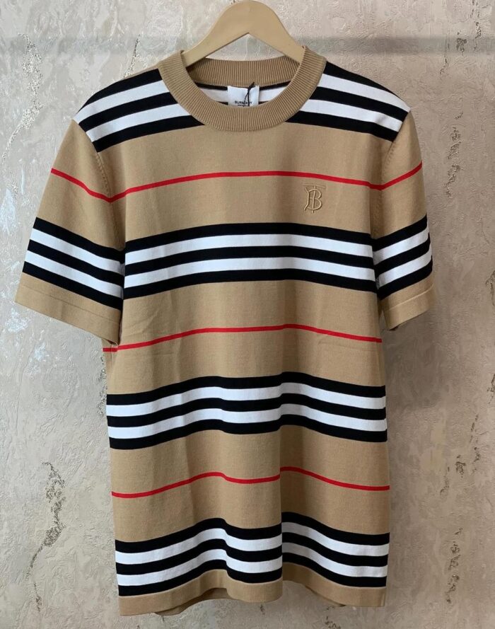 ⁦BURBERRY T-SHIRT⁩ - الصورة ⁦9⁩