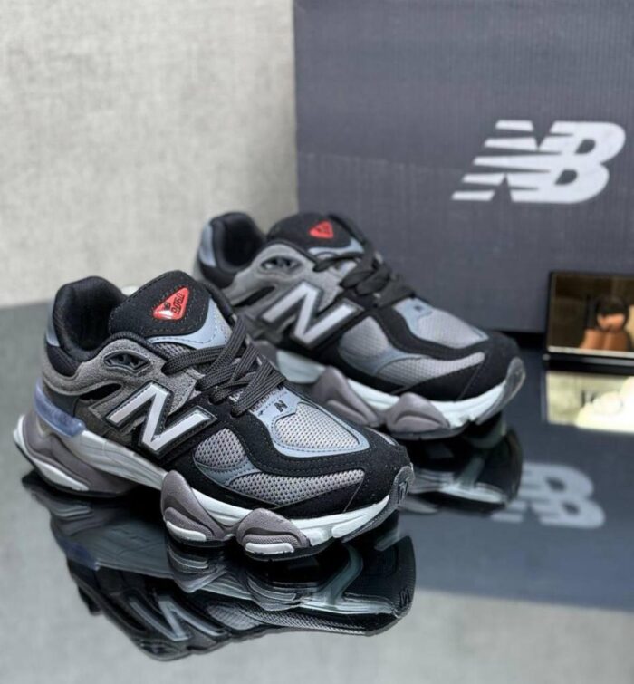 NEW BALANCE SHOES