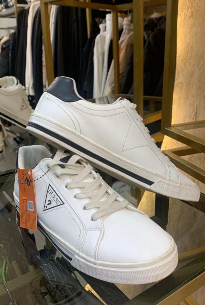⁦GUESS SNEAKERS⁩ - الصورة ⁦2⁩