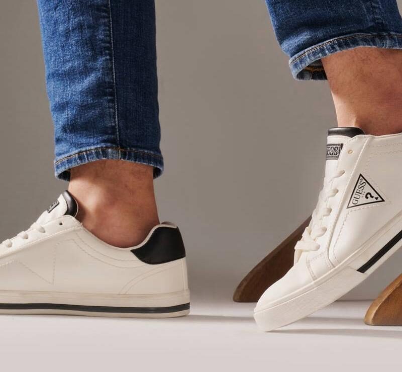 GUESS SNEAKERS