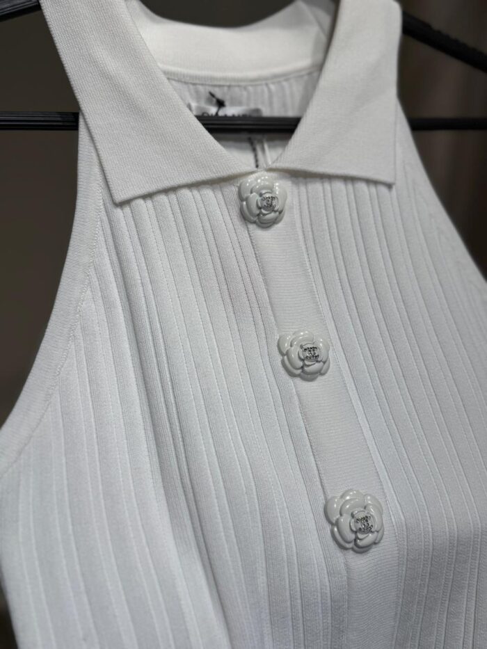 ⁦CHANEL TOP⁩ - الصورة ⁦3⁩