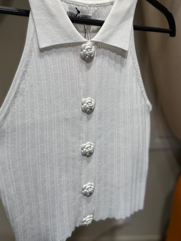 ⁦CHANEL TOP⁩ - الصورة ⁦2⁩